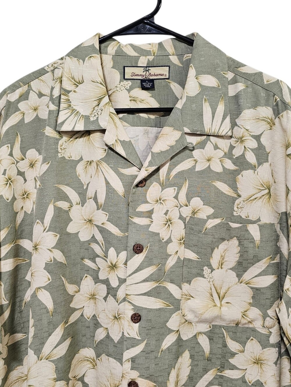 Tommy Bahama Men's 100% Silk Hawaiian Print Short Sleeve Button Down Size L - Picture 2 of 5